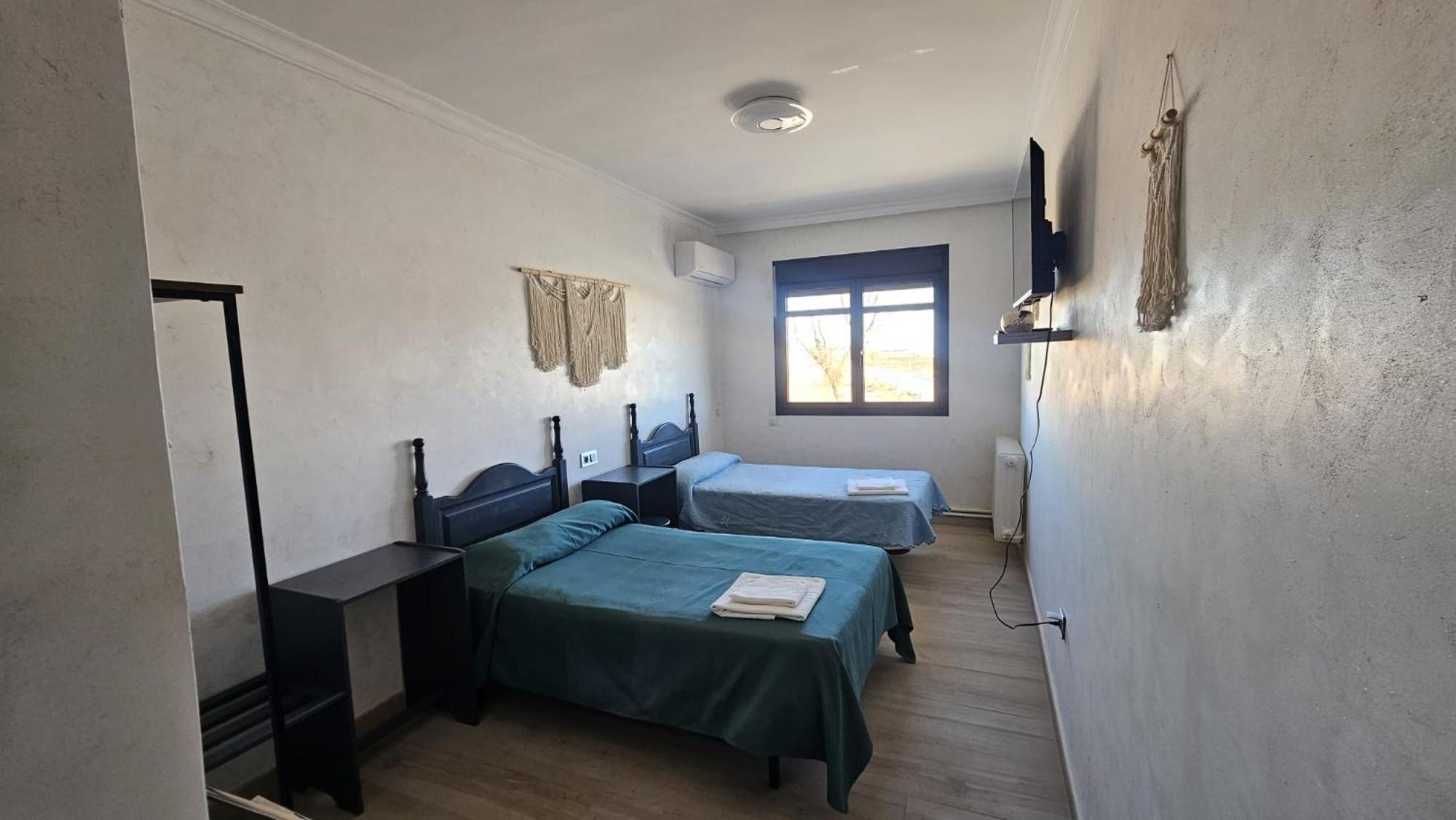 Hotel Restaurante El Patas Corral de Almaguer Екстериор снимка